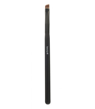 Beauty UK No. 11 Short Angled Brush - Vivid Glow